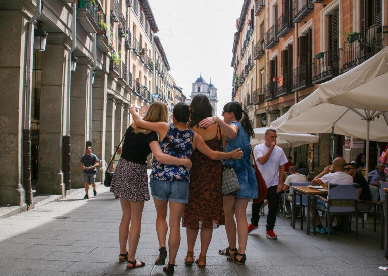 3 day Madrid itinerary-friends exploring the Spanish city-My Travel Monkey