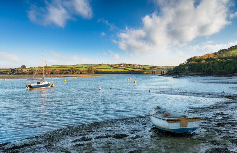 The river Camel estuary near Padstow in Cornwall, looking out to the Iron Bridge which carries the Camel Trail - My Travel Monkey