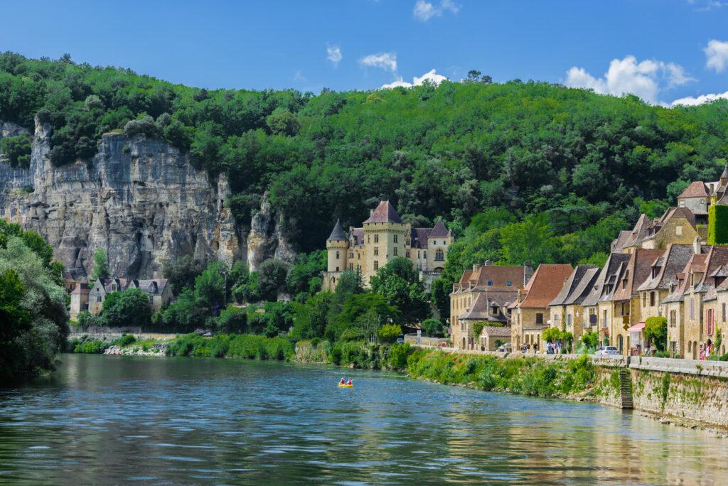 beautiful village of La roque gageac dordogne perigord France - My Travel Monkey