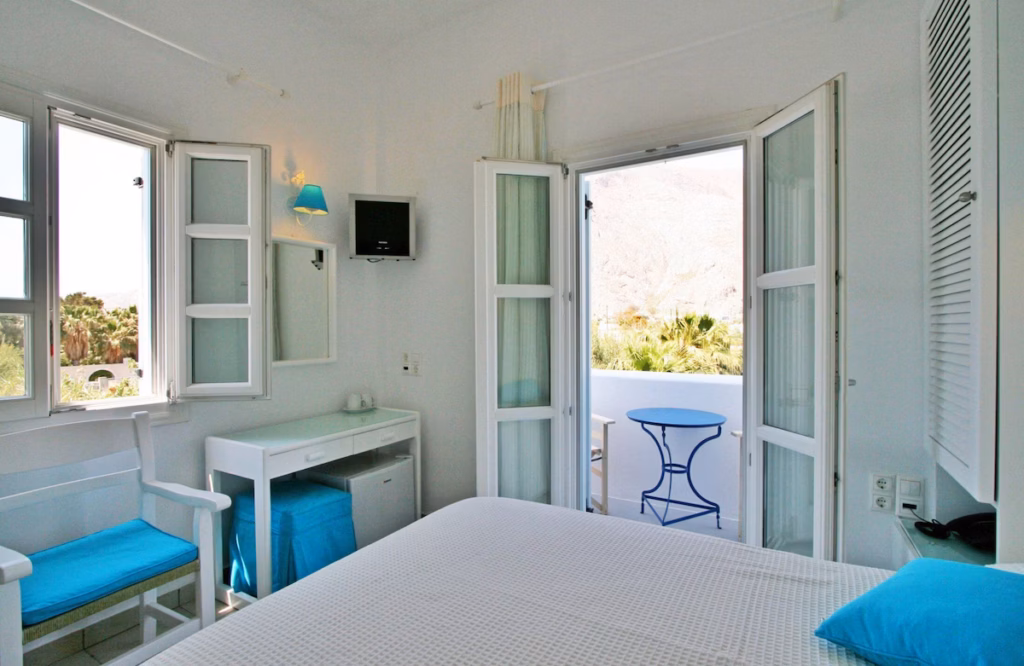 Rooms at Hotel Zorzis Santorini-My Travel Monkey