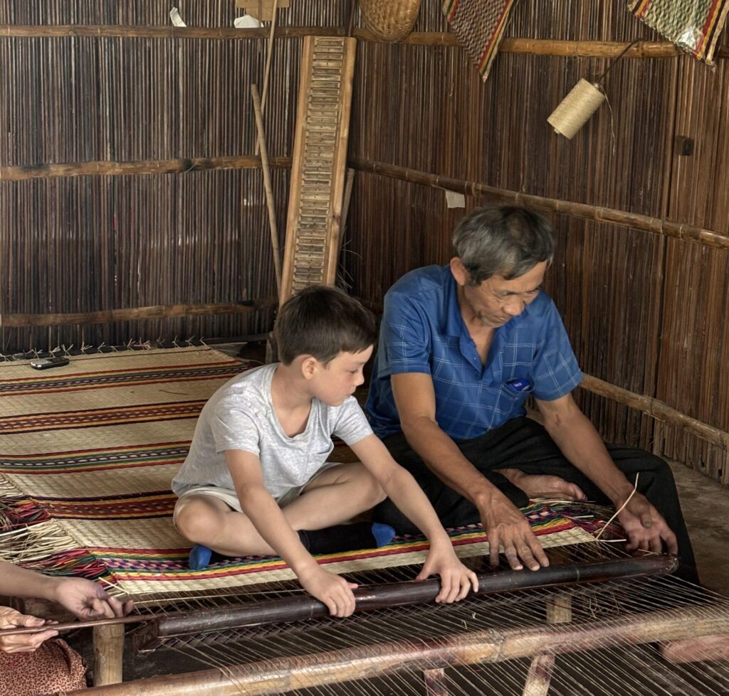 Meeting locals in Hoi An-My Travel Monkey