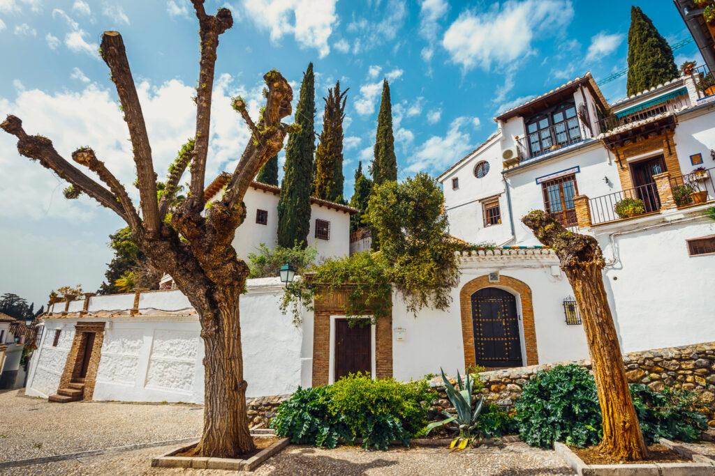 Exploring Albaicín in Granada - My Travel Monkey