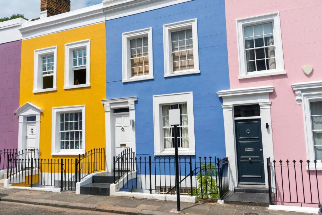 Colourful houses in Notting Hill-London-My Travel Monkey